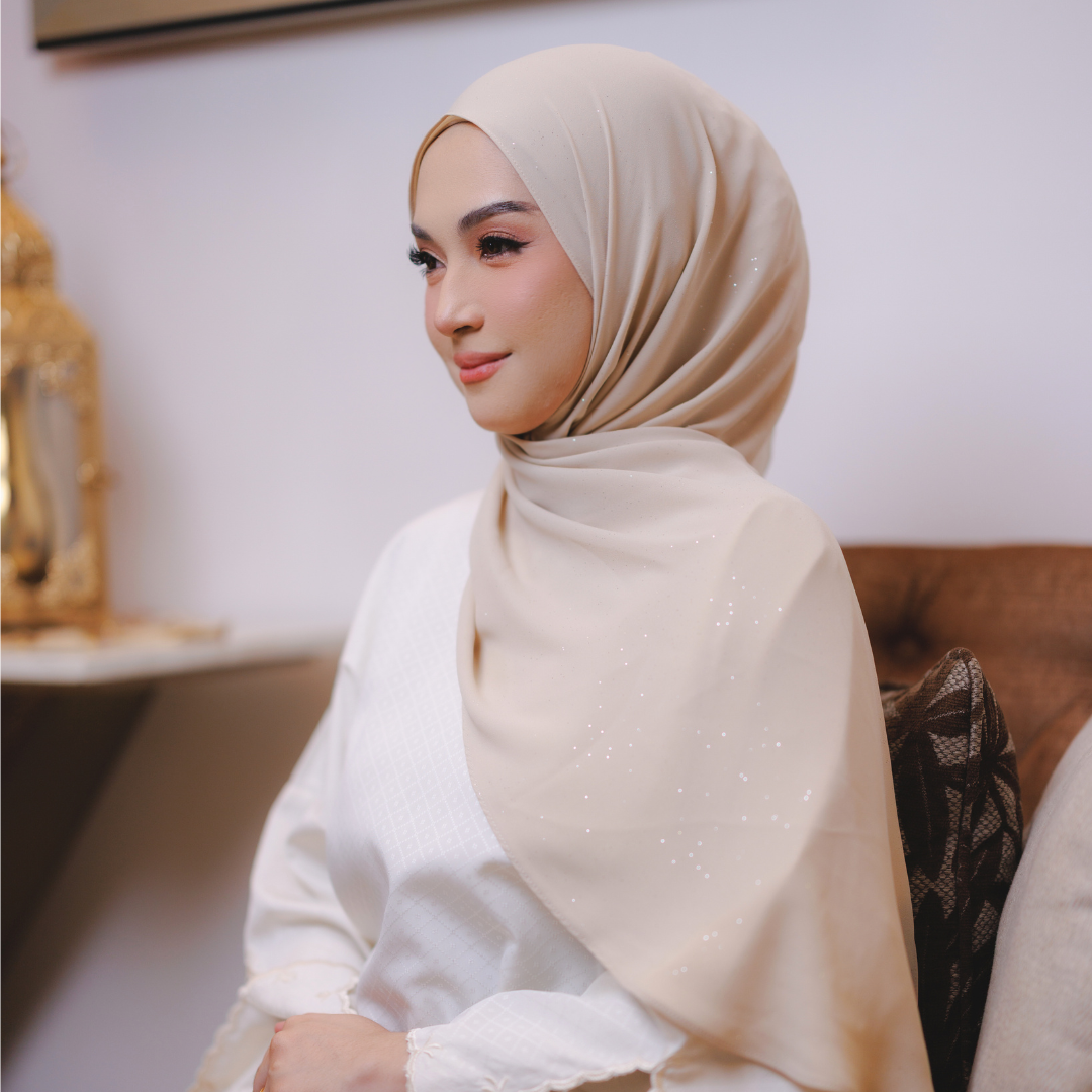 Adaara Glitter Nude Cream